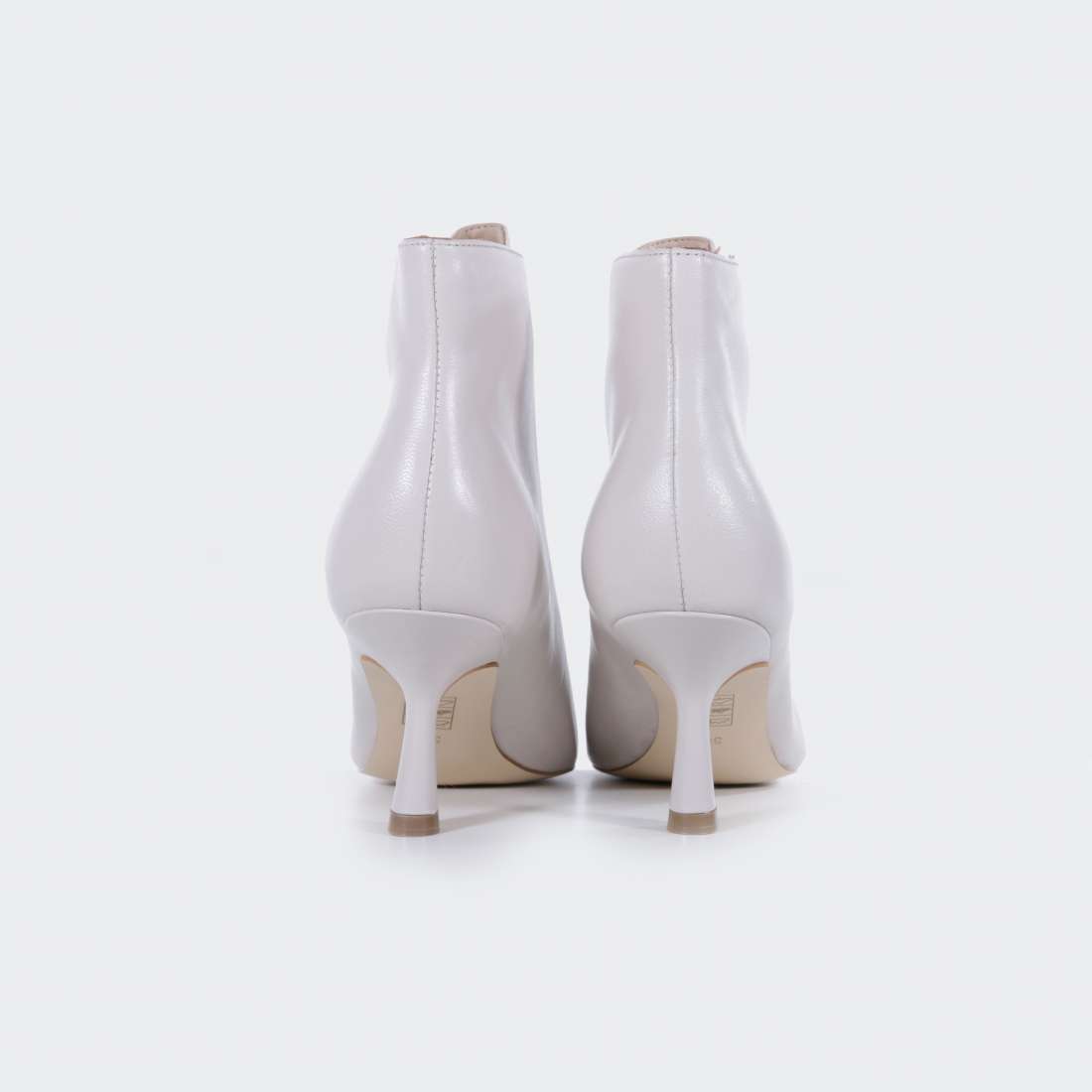 BOTAS GUESS DARBI IVORY