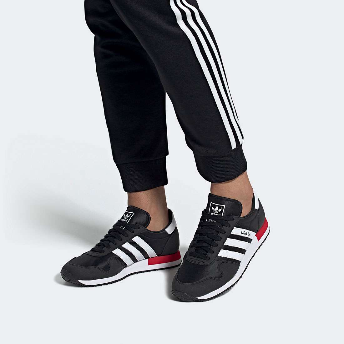 ADIDAS USA 84 BLACK/FTWWHT/SCARLE