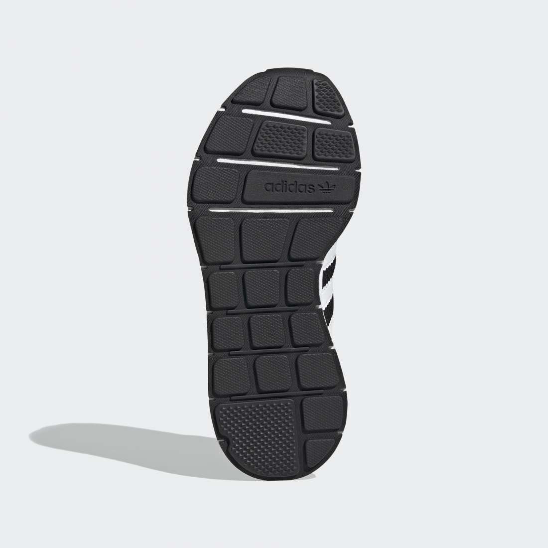 ADIDAS SWIFT RUN RF J COREBLK/CLDWHT/COREBLK