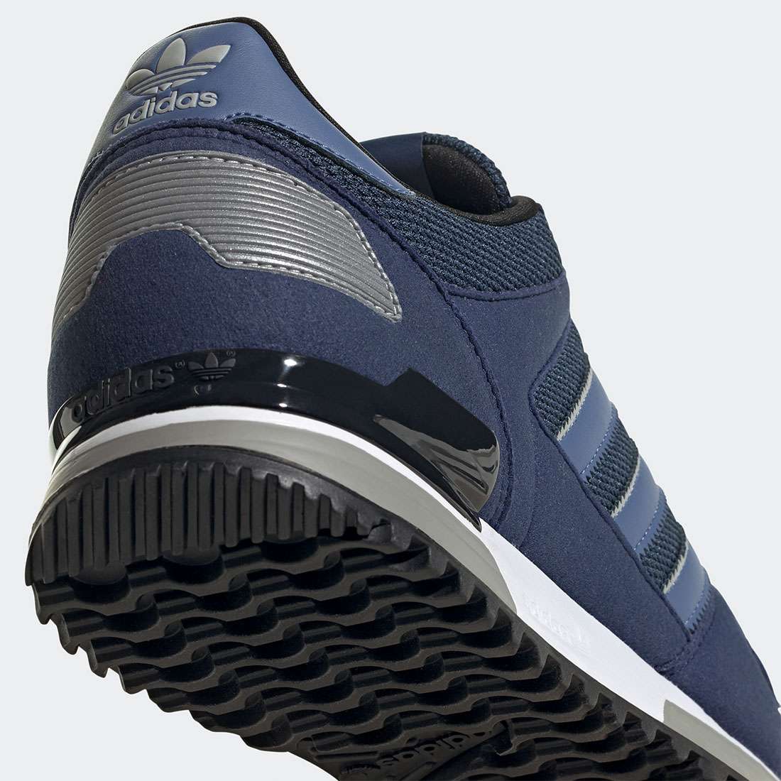 ADIDAS ZX 700 CRENAV/CREBLU/DKBLUE