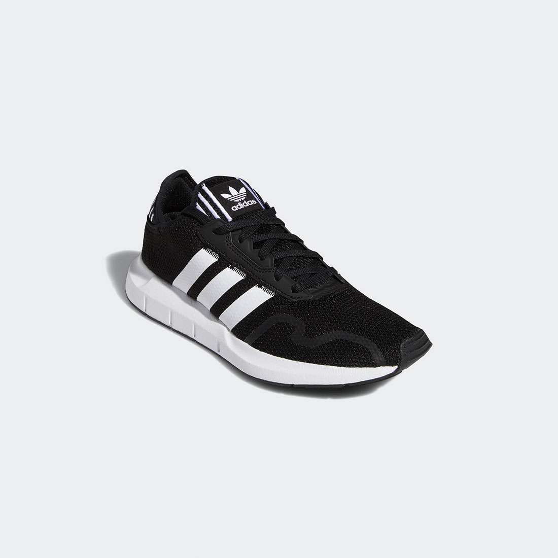 ADIDAS SWIFT RUN X BLACK/FTWWHT/BLACK