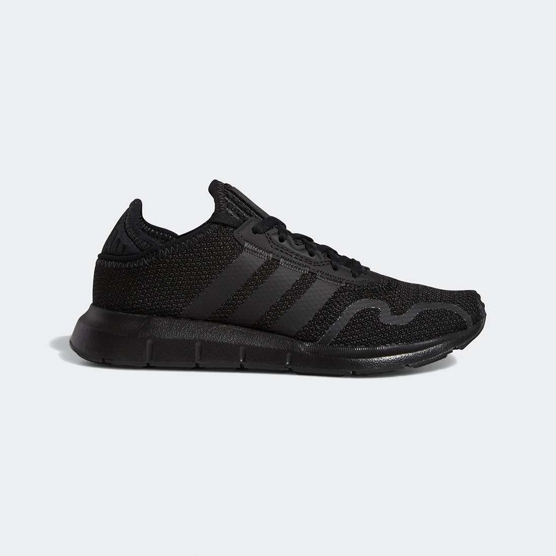 ADIDAS SWIFT RUN X J BLACK/BLACK/BLACK