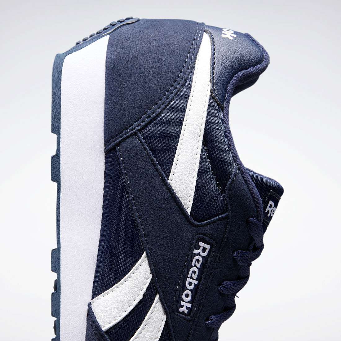 REEBOK REWIND RUN VECNAV/WHITE/VECNAV