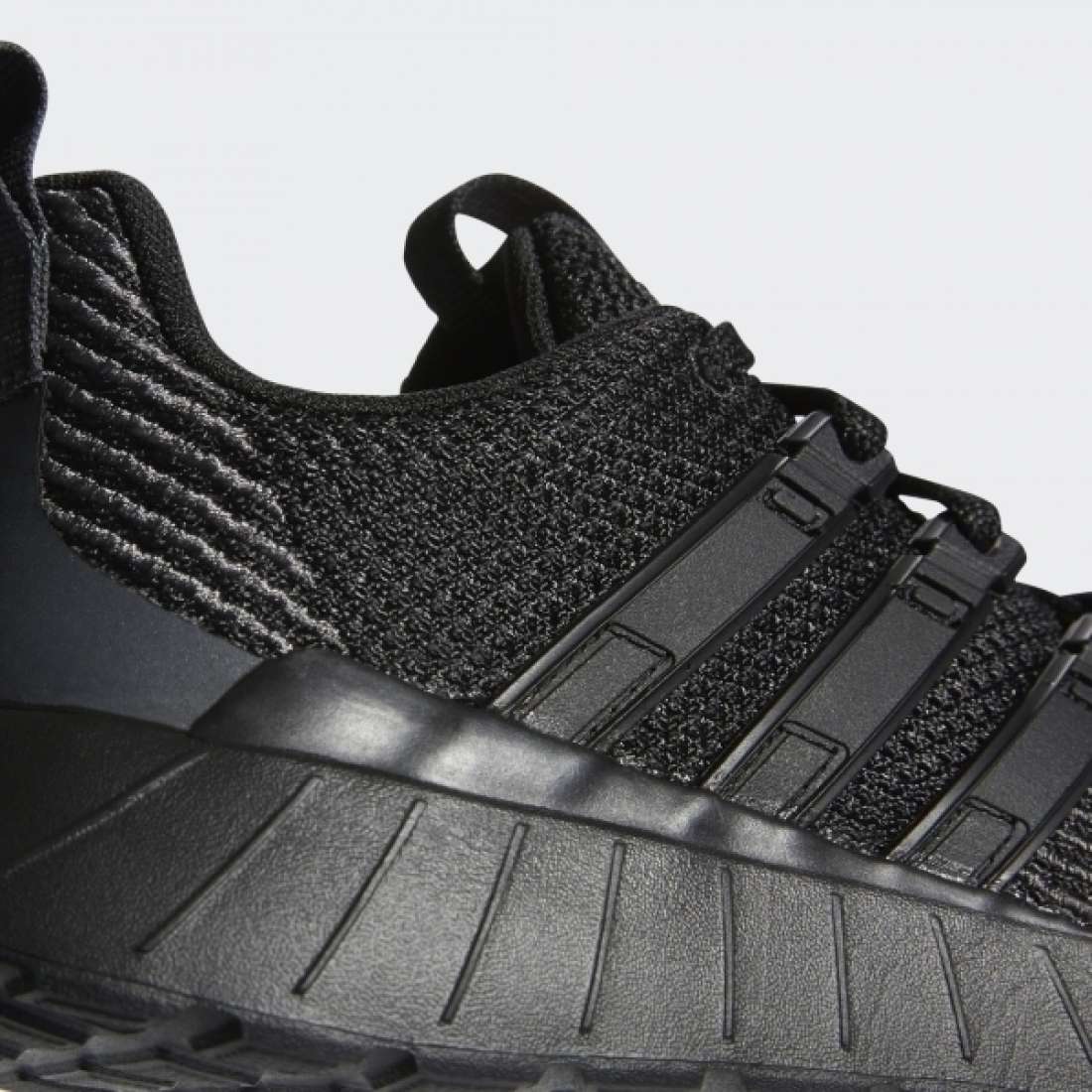 ADIDAS QUESTAR FLOW K CORE BLACK / GREY SIX