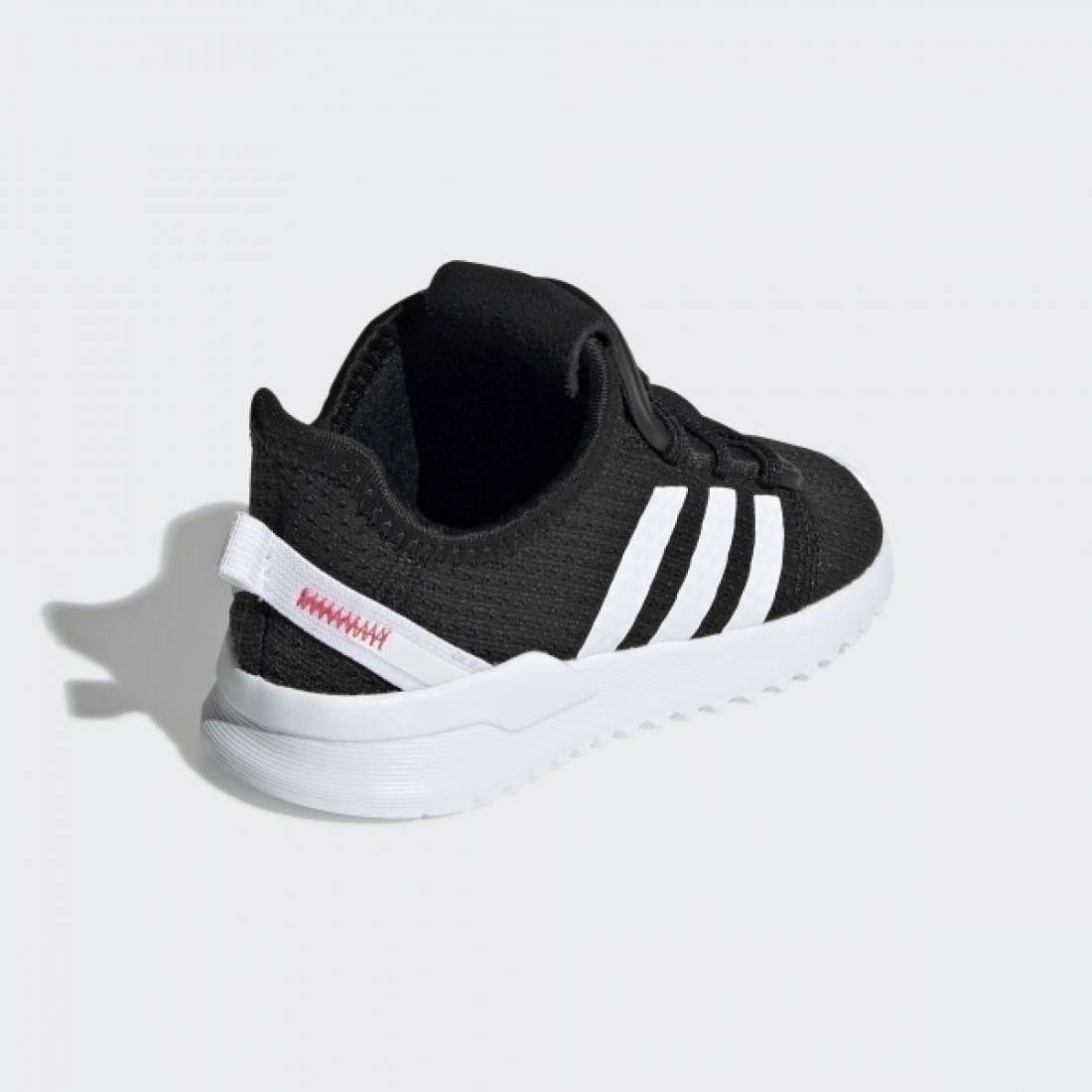 ADIDAS U PATH RUN I CORE BLACK / CLOUD WHITE / SHOCK RED