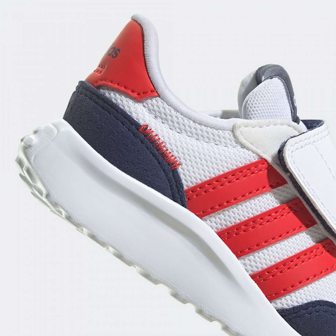 ADIDAS RUN 70S I FTWWHT/VIVRED/DKBLUE