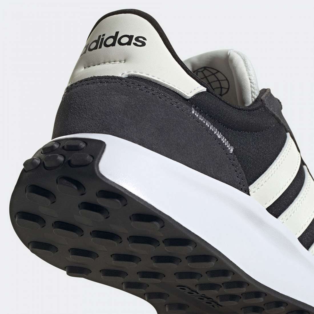 ADIDAS RUN 70S J BLACK/WHITE/CARBON