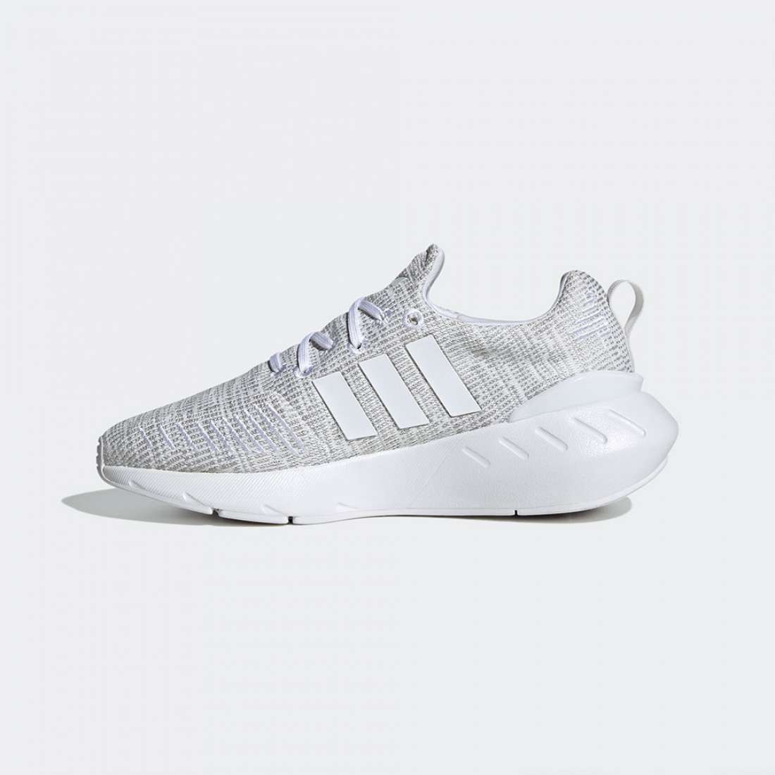 ADIDAS SWIFT RUN 22 J FTWBLA/GRIDOS/NEGBAS