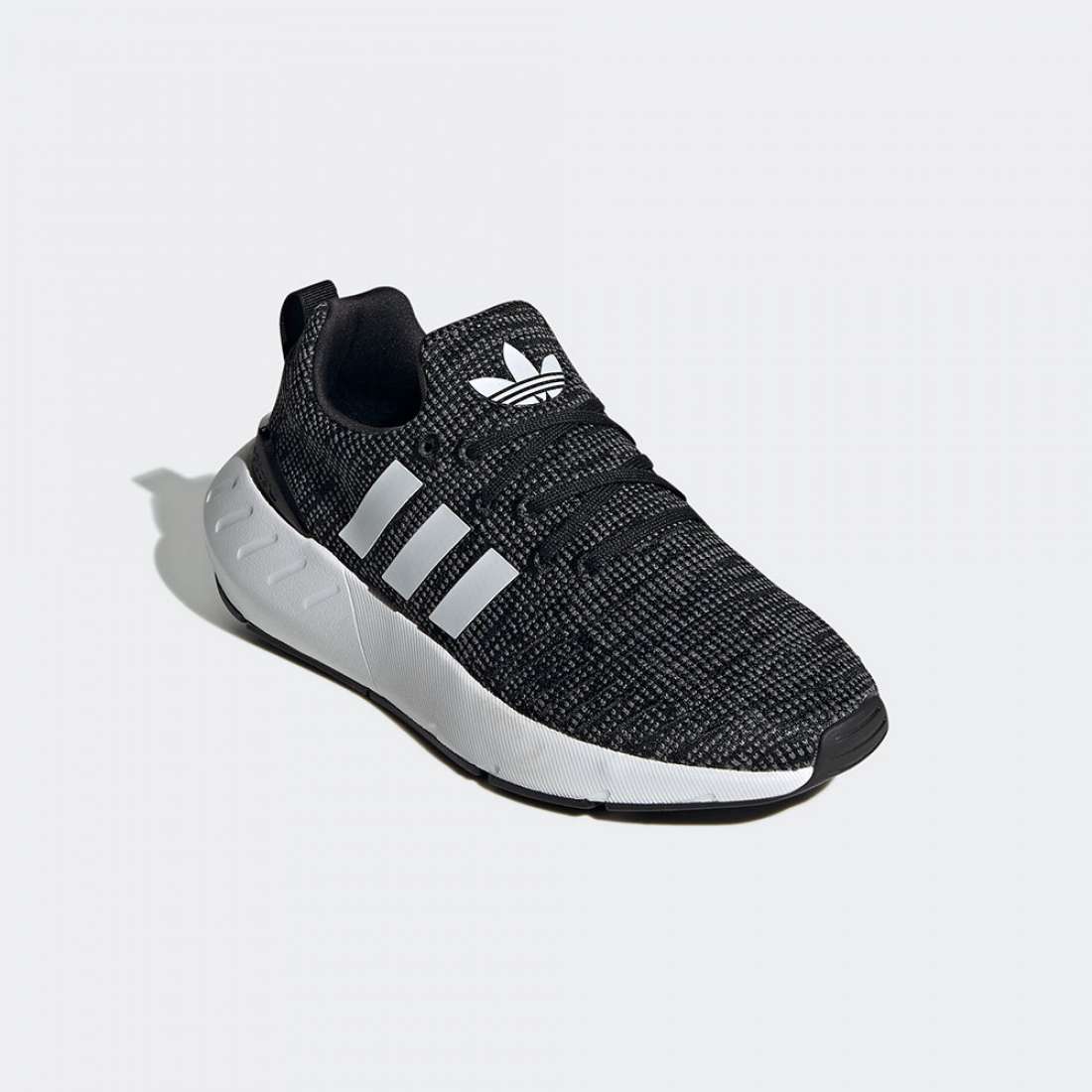 ADIDAS SWIFT RUN 22 BLACK/FTWWHT/GREFIV