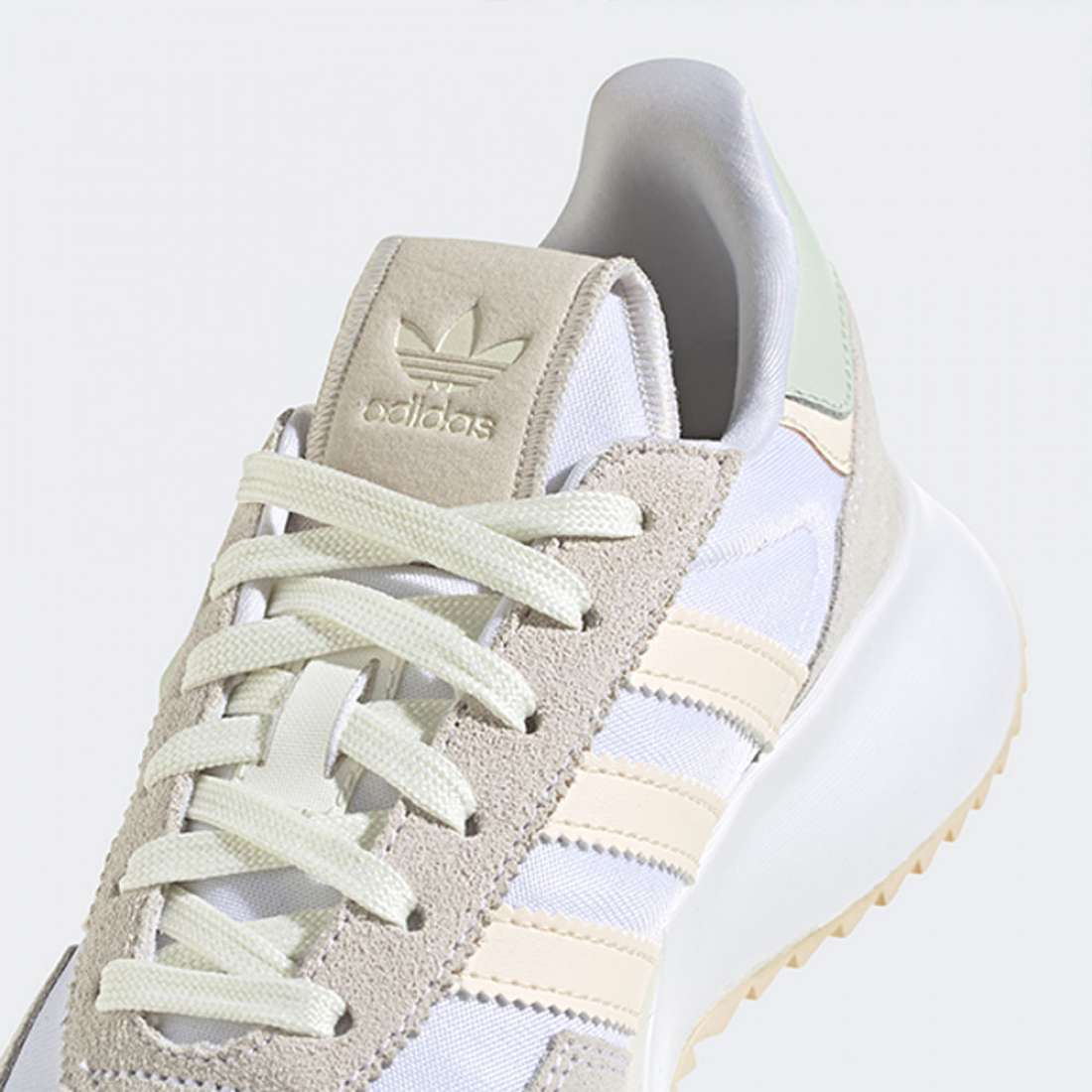 ADIDAS RETROFY F2 W FTWWHT/ECRTIN/ALUMIN