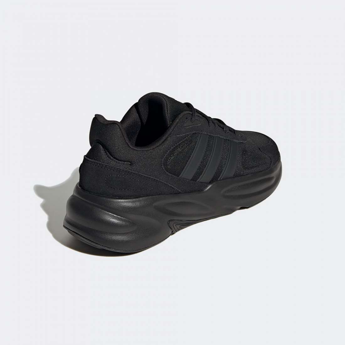 ADIDAS OZELLE BLACK/BLACK/CARBON