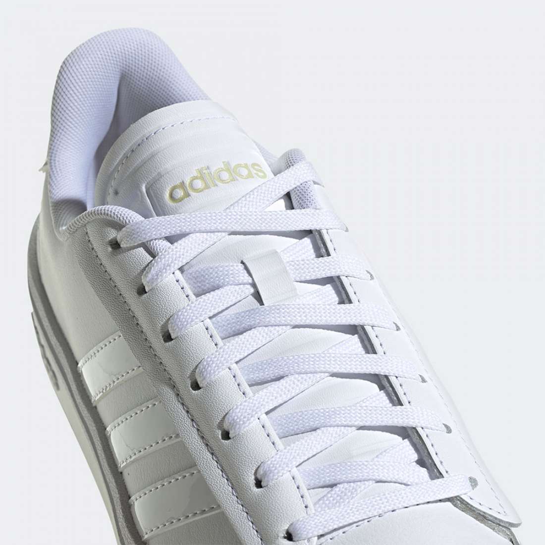 ADIDAS GRAND COURT ALPHA FTWBLA/FTWBLA/DORMET