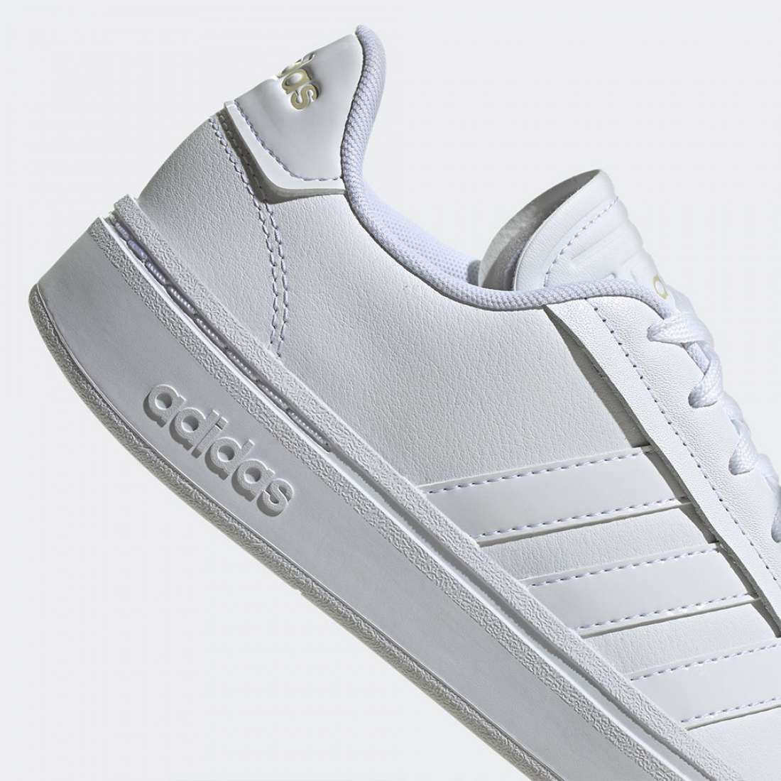 ADIDAS GRAND COURT ALPHA FTWBLA/FTWBLA/DORMET