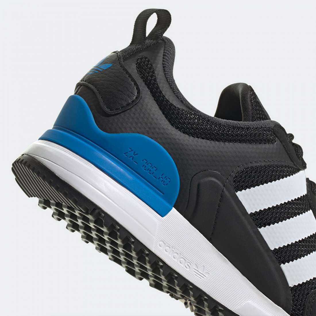 ADIDAS ZX 700 HD J NEGBAS/FTWBLA/CARBON