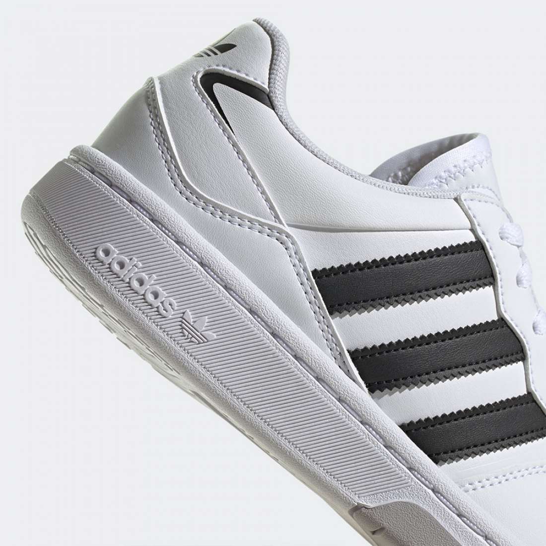 ADIDAS COURTIC FTWWHT/GRETWO/BLACK