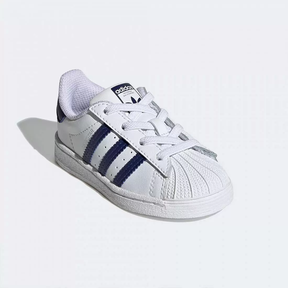 ADIDAS SUPERSTAR EL I Originalmente feitas para o basquetebol nos anos 70. Celebradas pela realeza d