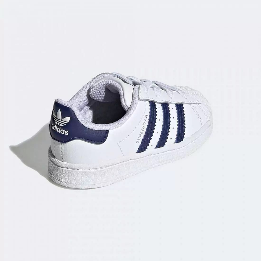 ADIDAS SUPERSTAR EL I Originalmente feitas para o basquetebol nos anos 70. Celebradas pela realeza d