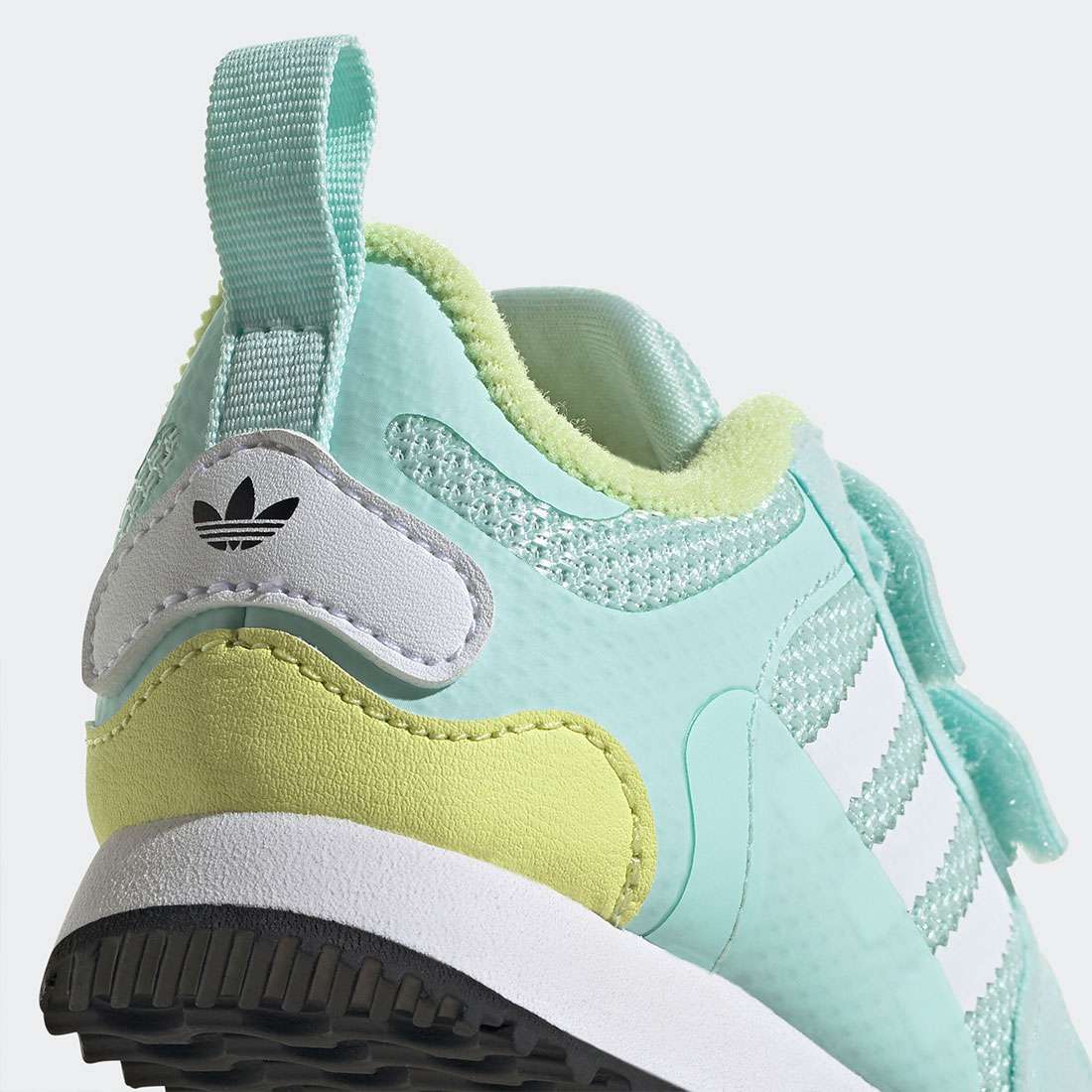 ADIDAS ZX 700 HD HALMIN/FTWWHT/PULYEL