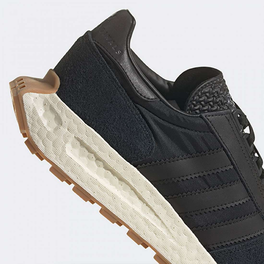 ADIDAS RETROPY E5 BLACK/BLACK/GRESIX