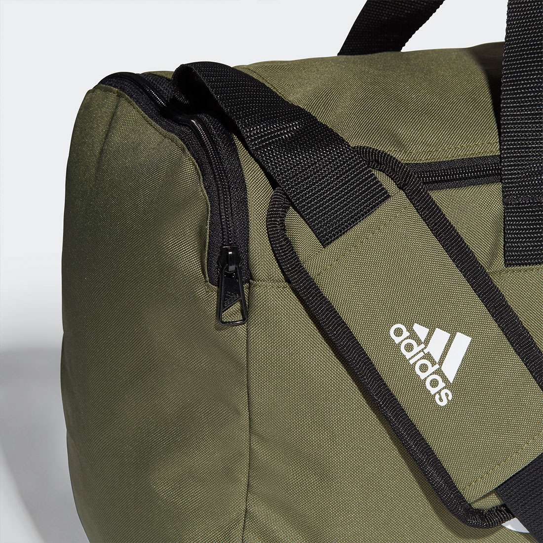 SACO ADIDAS LINEAR DUFFEL FOCOLI/BLACK/WHITE