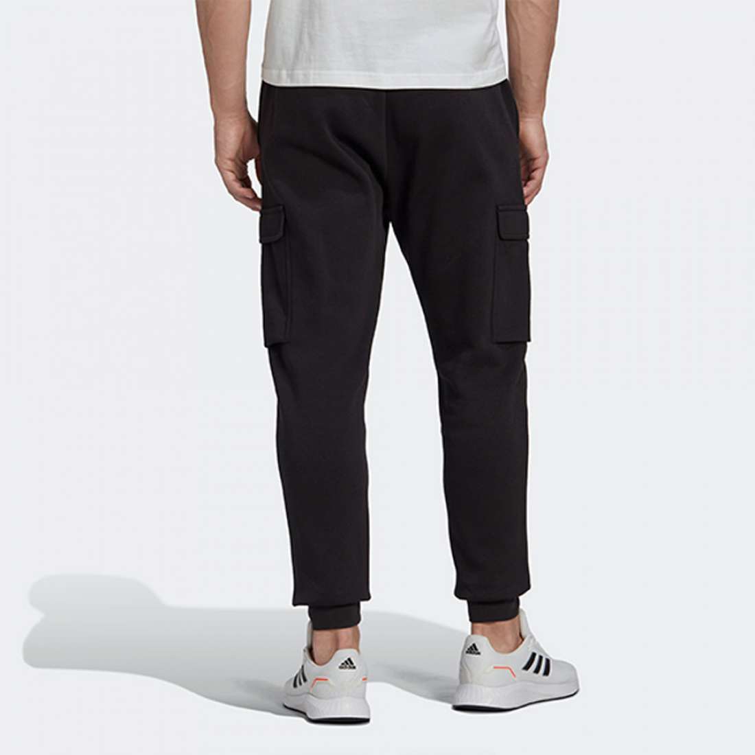 CALÇAS ADIDAS FLEECE ESSENTIALS BLACK/WHITE