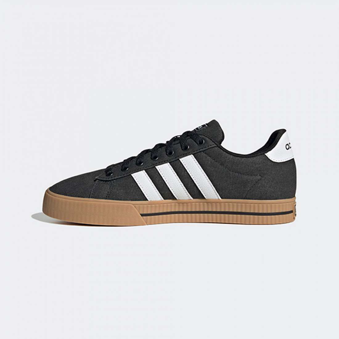 ADIDAS DAILY 3.0 CBLACK/FTWWHT/GUM3