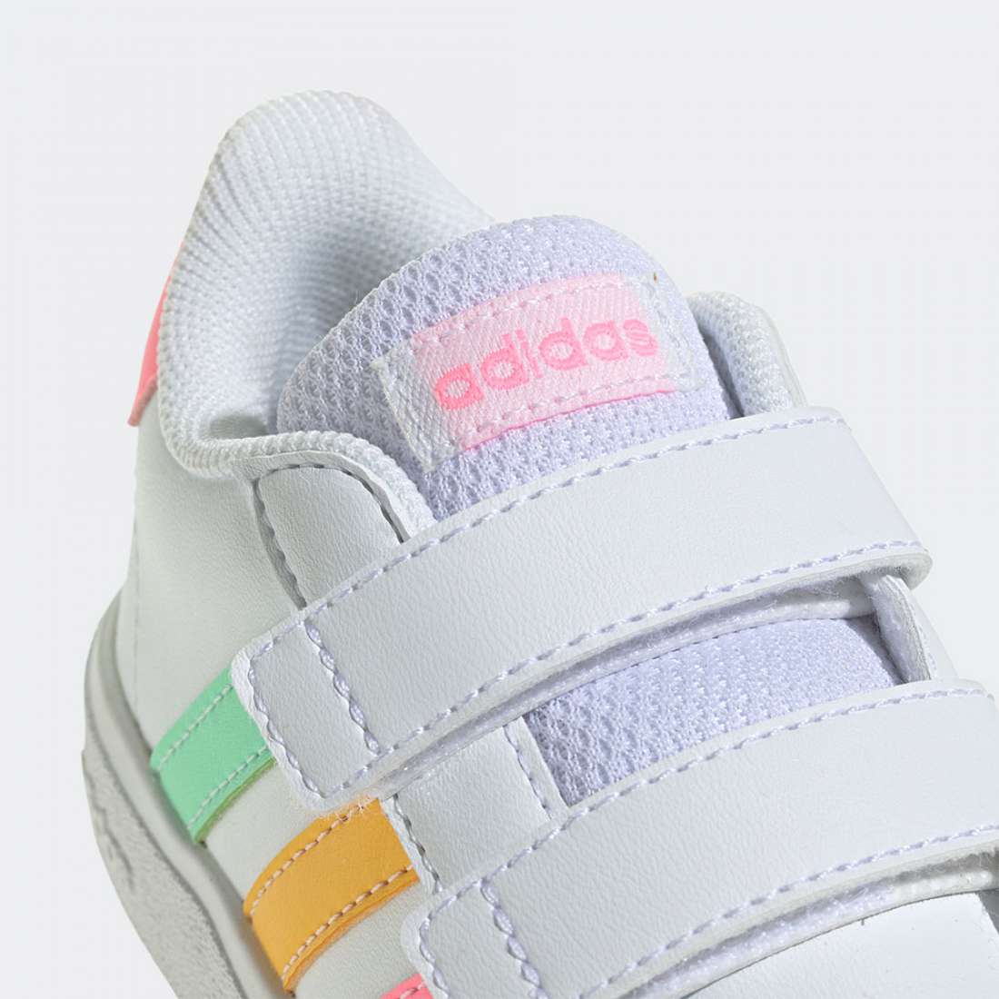 ADIDAS GRAND COURT 2.0 I FTWWHT/PLUMIN/BEAMPK