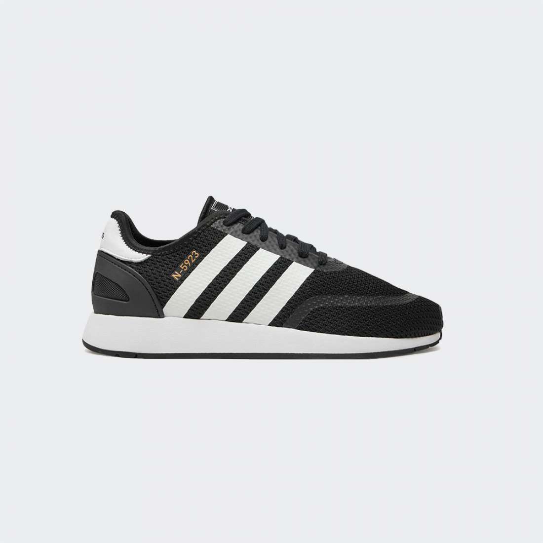 IH8875_BLACKFTWWHTBLACK
