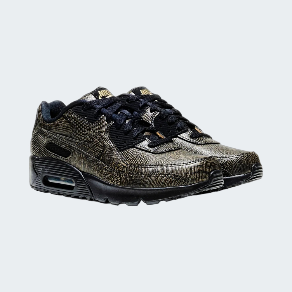 IR1809-001_BLACKGOLDREPTILE_1