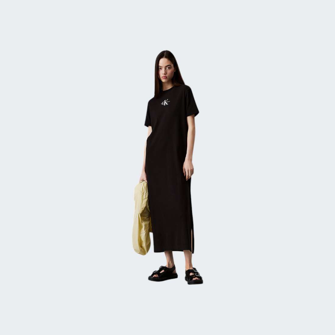 J20J225543-BEH_CKBLACK