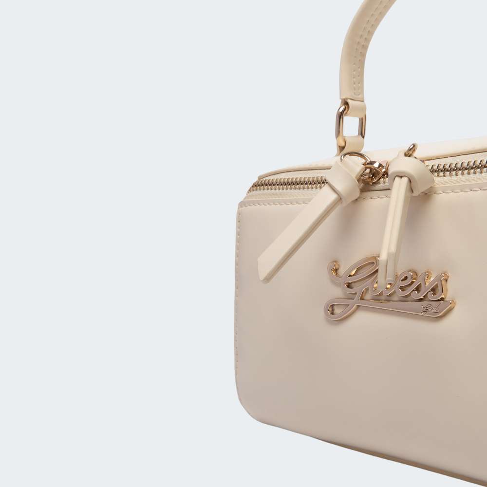 MALA GUESS CAMERA