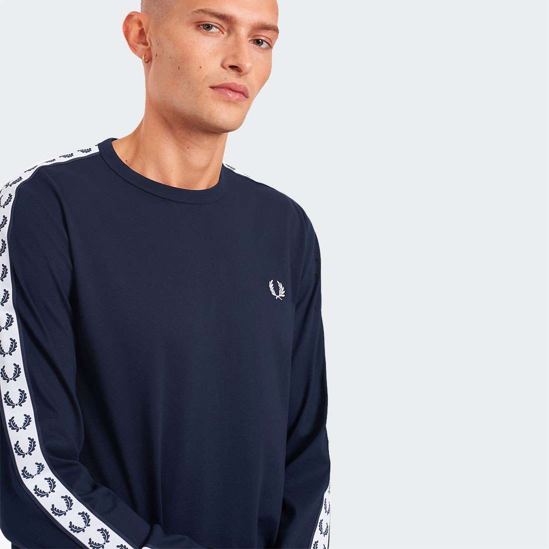 SWEATSHIRT FRED PERRY M9673-266 CARBON BLUE