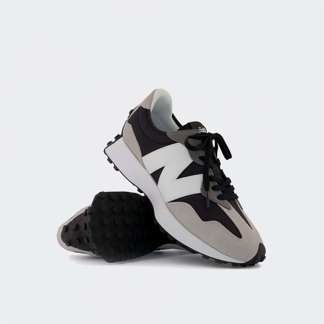 NEW BALANCE 327 BLACK/WHITE