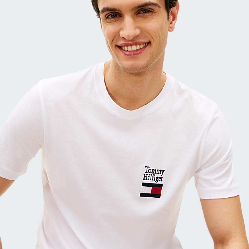 TSHIRT TOMMY HILFIGER BRAND LOVE