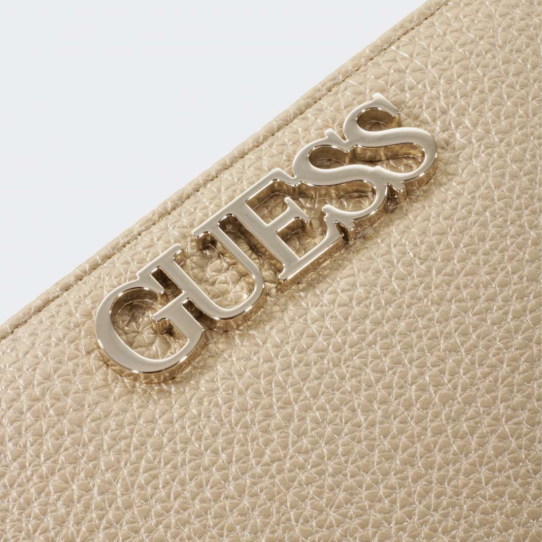 CARTEIRA GUESS UPTOWN CHIC GOLD