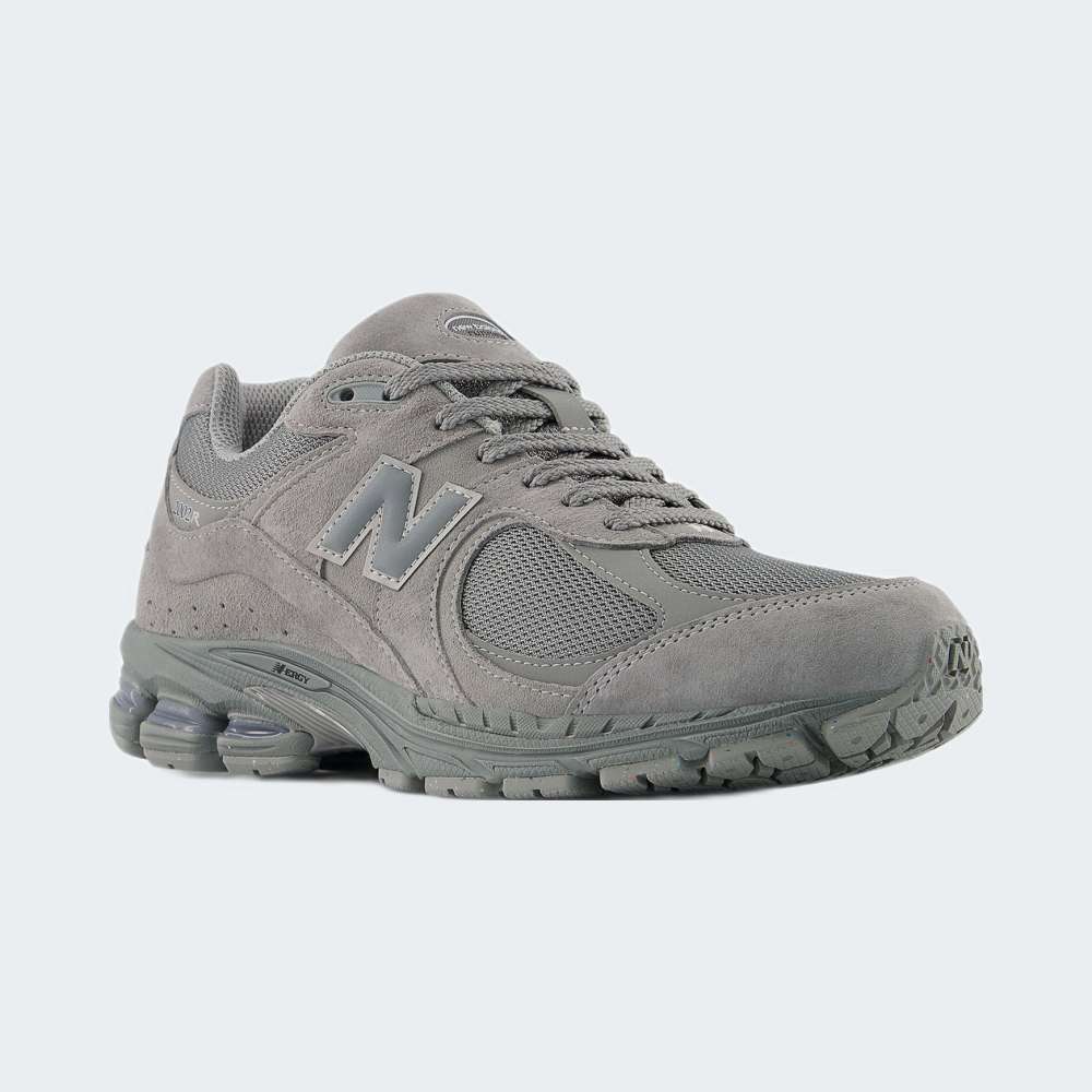 124S26 TENIS NEW BALANCE 2002                               