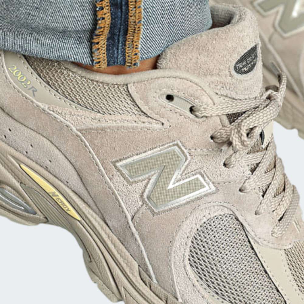NEW BALANCE 2002