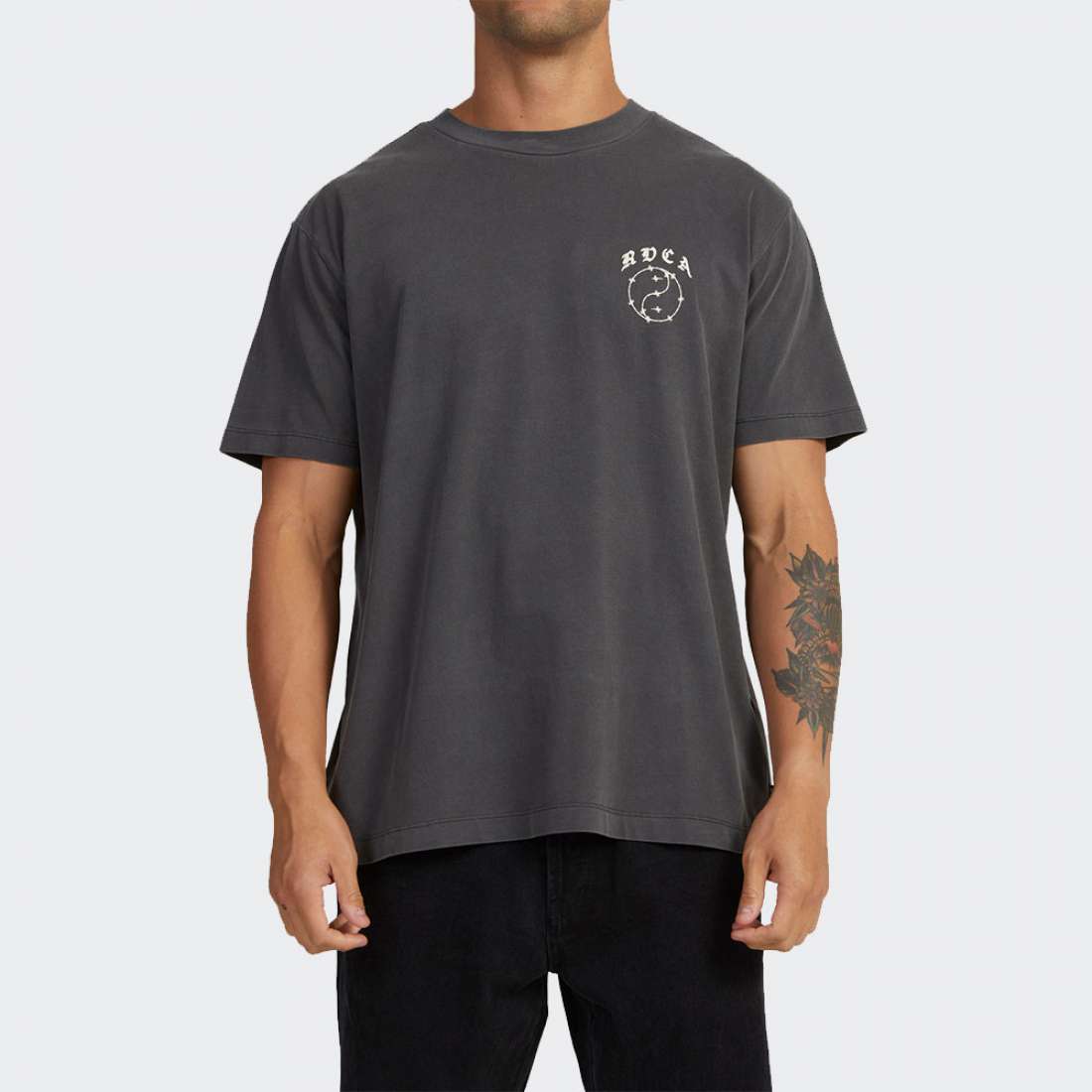 UVYZT00667-WAA_WASHEDBLACK