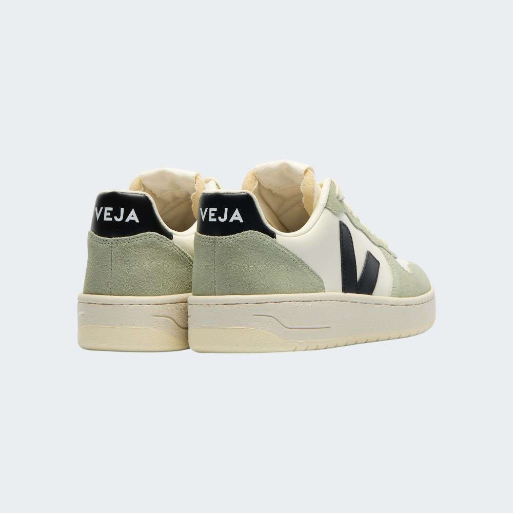 VEJA V-10 LEATHER BLACK/CLAY