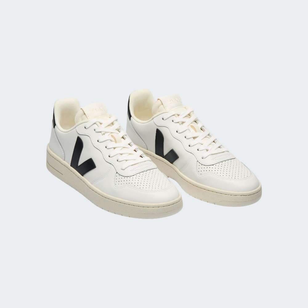 VEJA V-10 LEATHER WHITE/BLACK