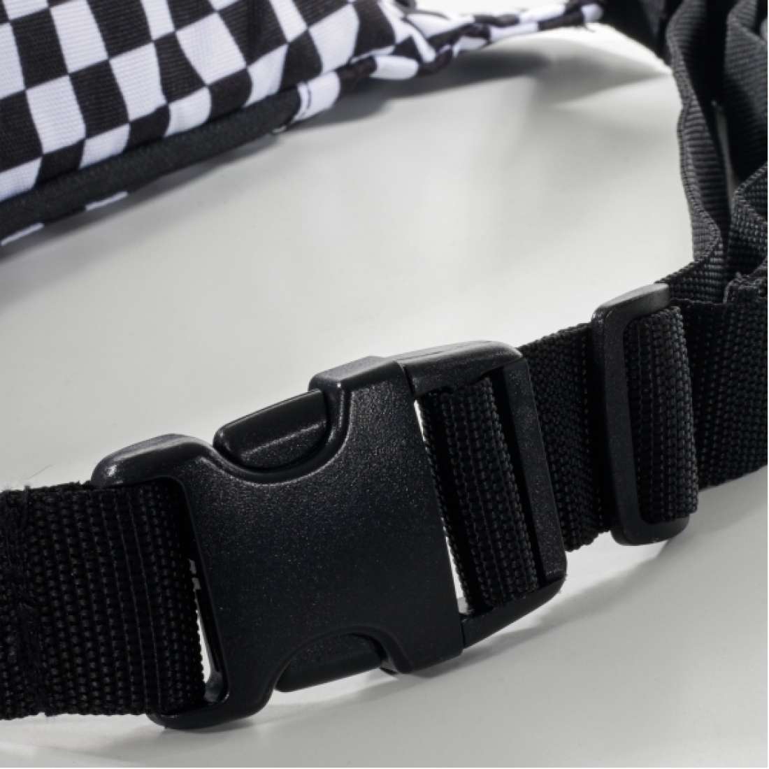 BOLSA VANS MINI WARD CROSSBODY BLACK/WHITE CHECK