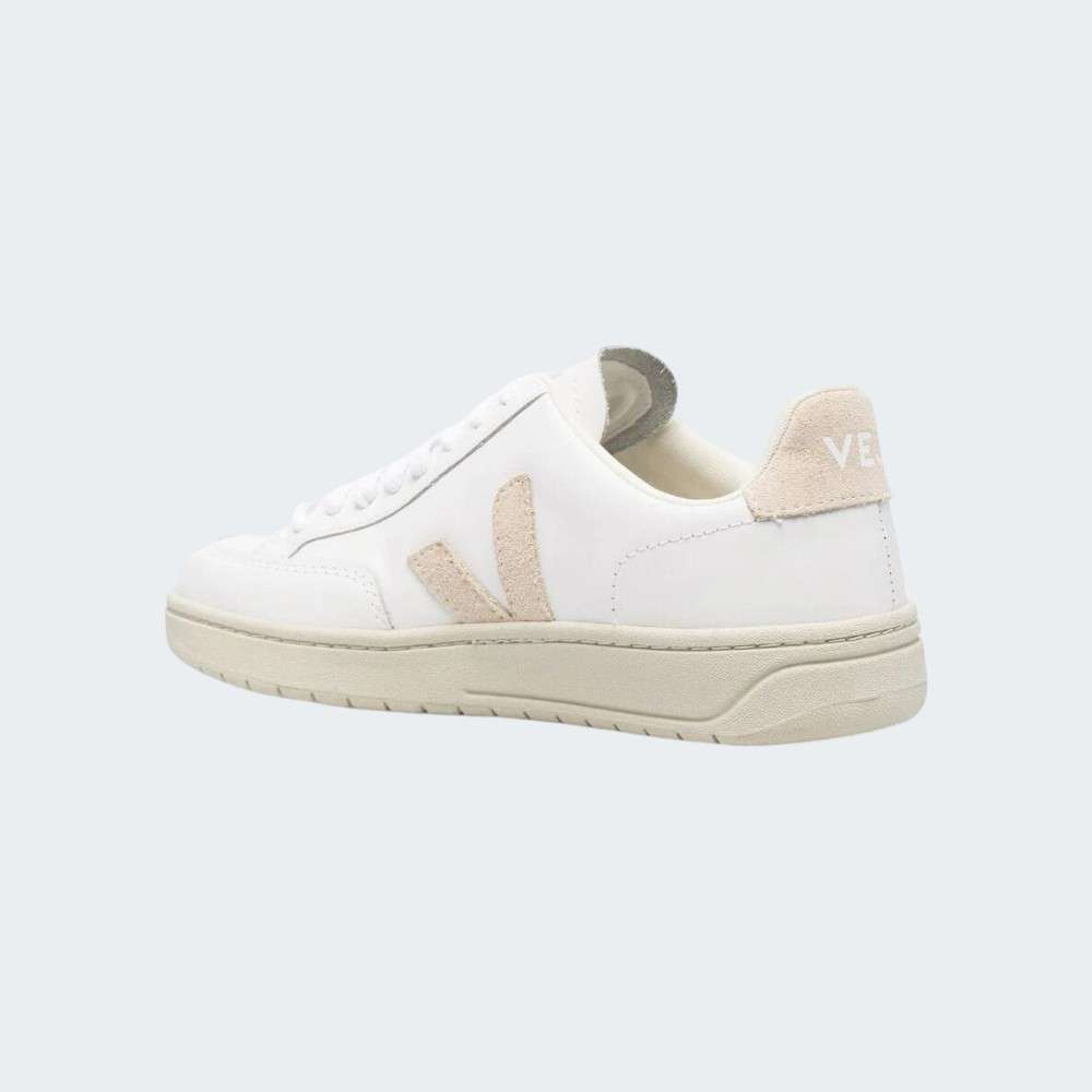 VEJA V12