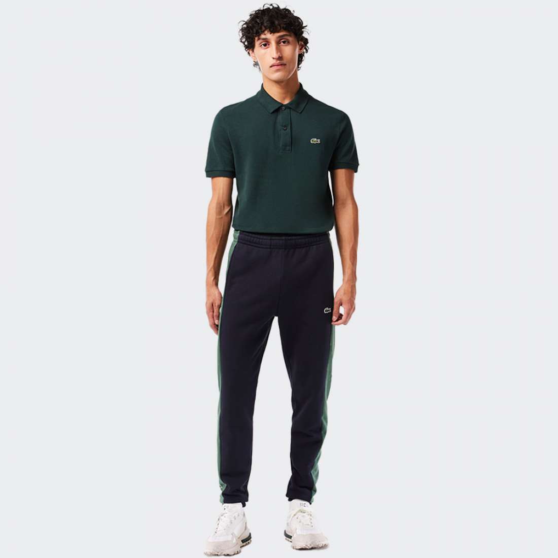 CALÇAS LACOSTE JOGGER COLOR BLOCK ABYSM/SEQUOIA