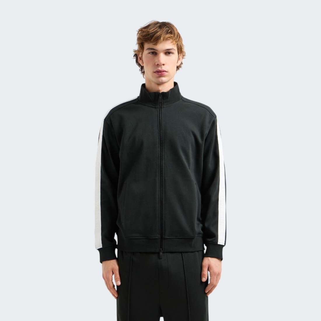 XM000311-AF10365-1_BLACK