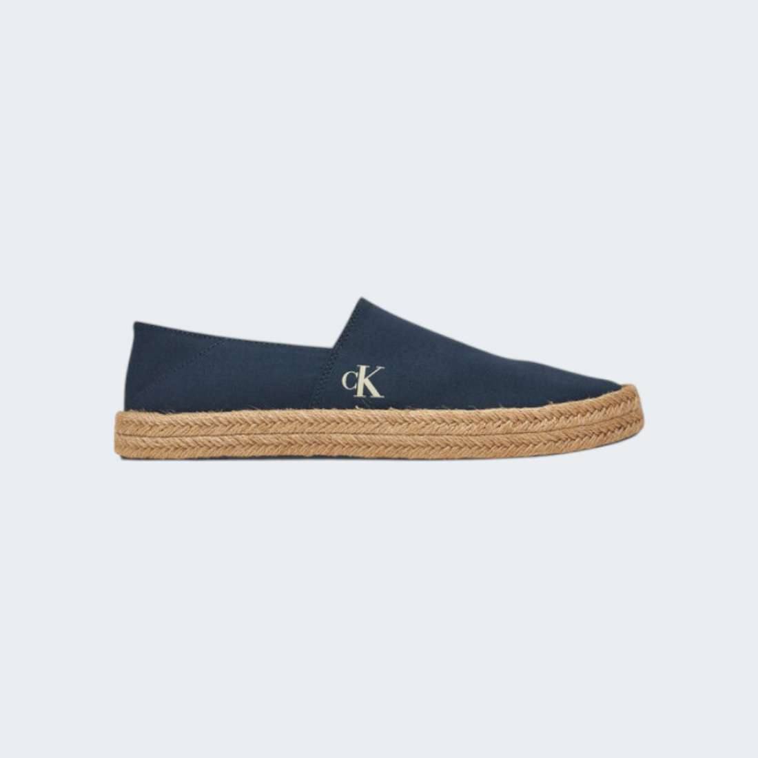 YM0YM01251-DW4_CALVINNAVY