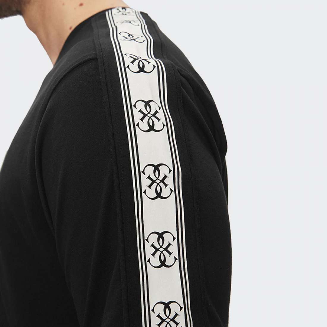 TSHIRT GUESS JESSEN CN JBLK