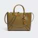 MALA GUESS AMANTEA CHARM HANDBAG OLIVE