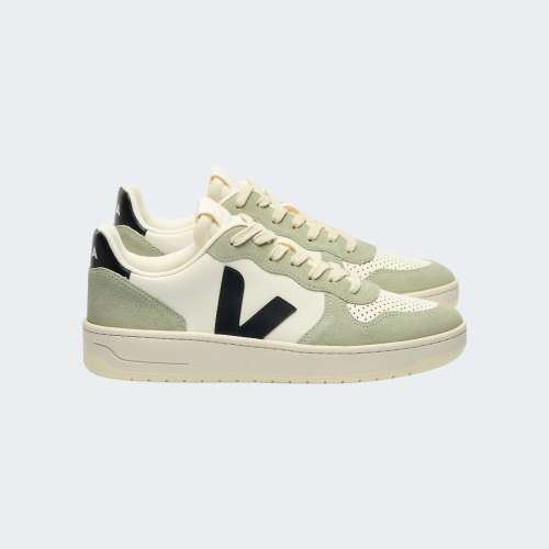 VEJA V-10 LEATHER BLACK/CLAY