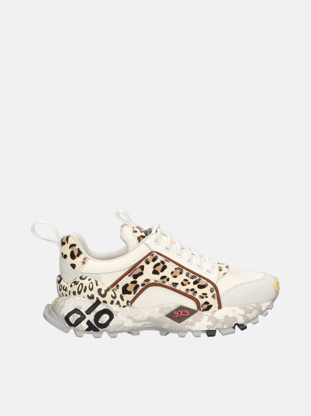 EXÉ LEOPARD WHITE